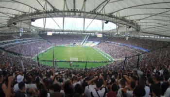 Vasco publica vídeo de festa da torcida no Maracanã; veja
